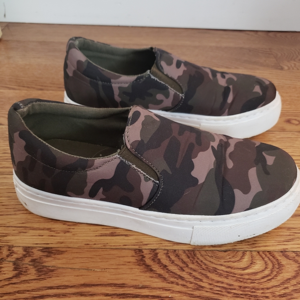 Slide sneakers